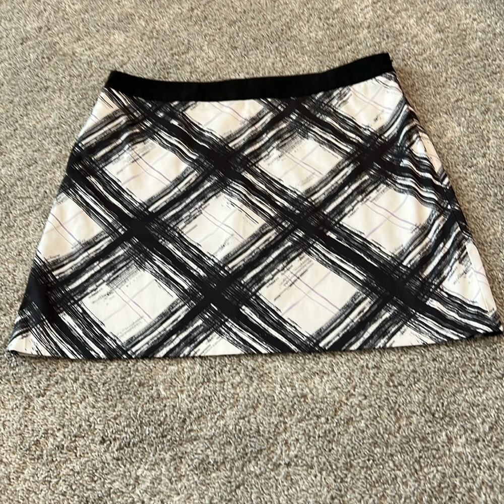 EUC Greg Norman Patterned Stretch A Line Activewear Side Zip Skirt 10 Skort Golf